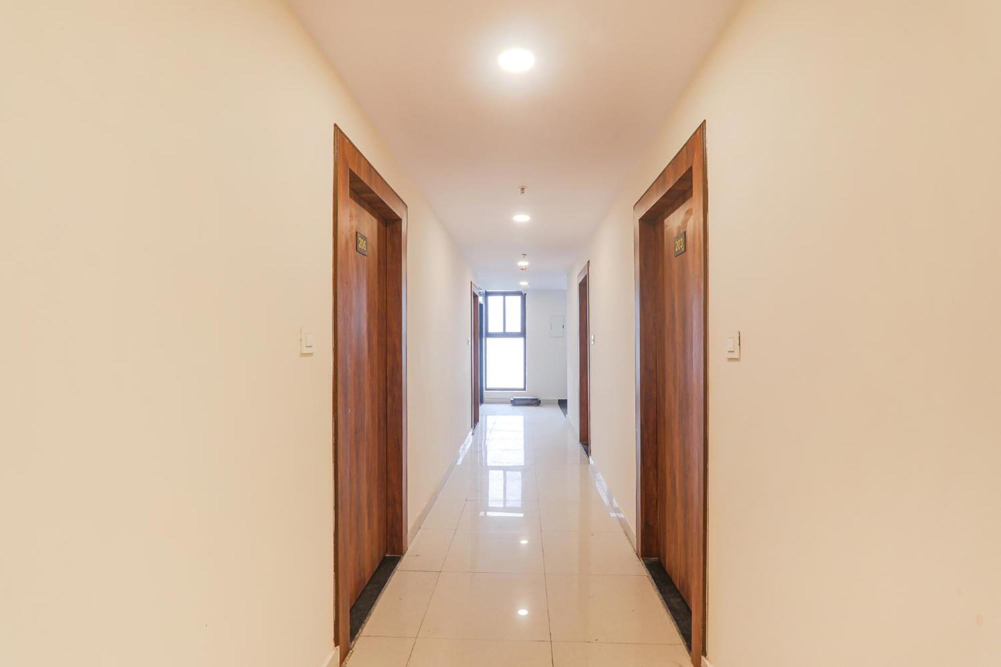 Fabhotel Rachna Palace And Banquets - Nr Lekhraj Metro Station Lucknow Bagian luar foto